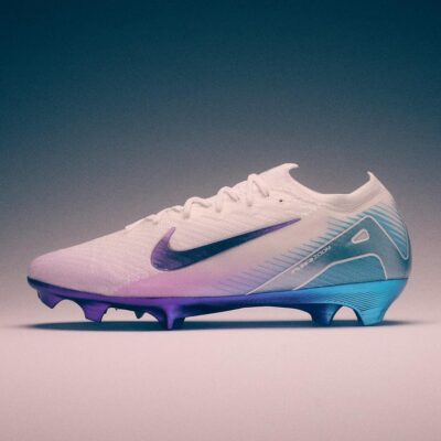 Giày đá bóng chính hãng Nike , mang lại cảm giác thoải mái cho bạn
